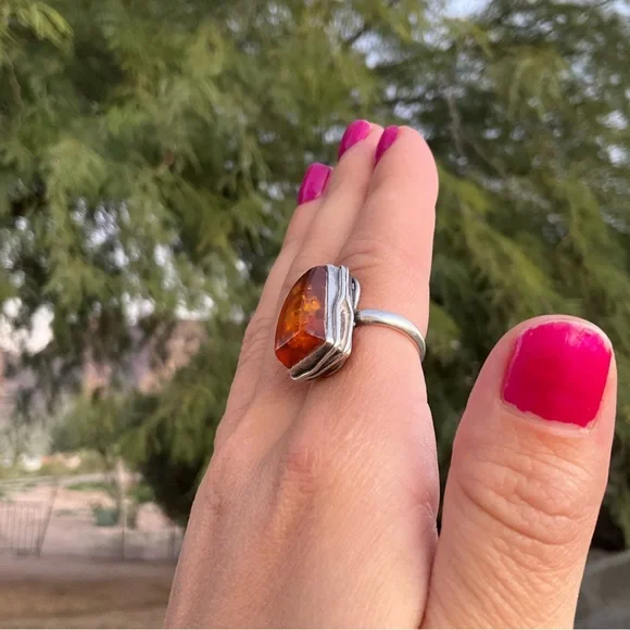 Baltic Amber & Silver Ring - Picture 3 of 8